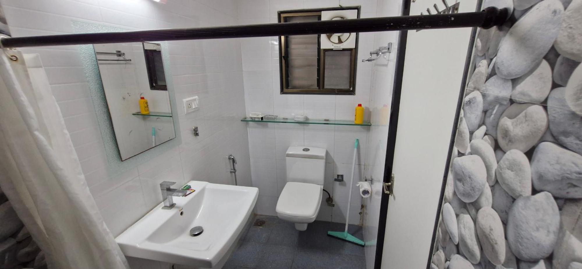 Haven Apartment Inn Baga Beach Exterior foto